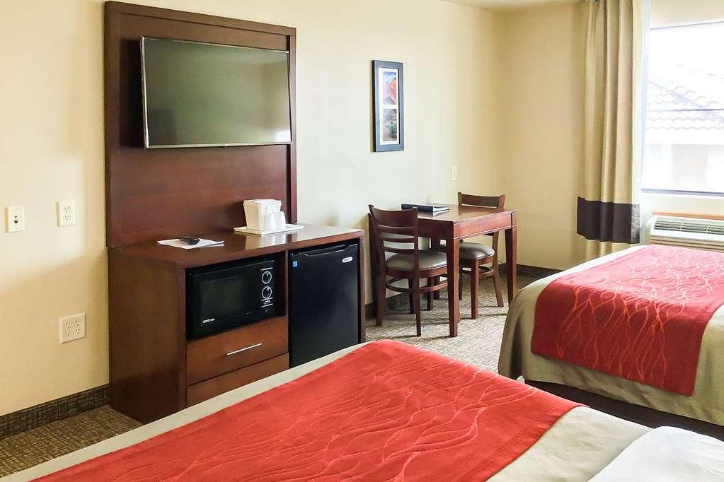 Comfort Inn And Suites Yuma I-8 Room photo