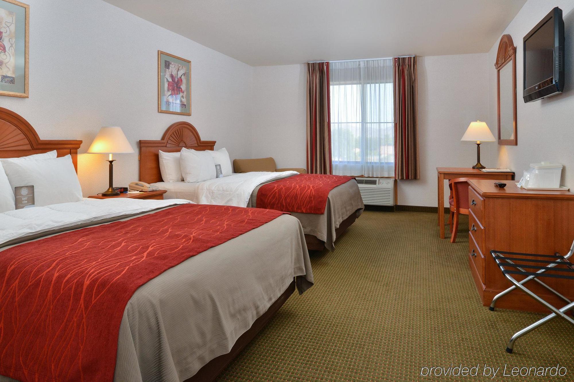 Comfort Inn And Suites Yuma I-8 Exterior photo
